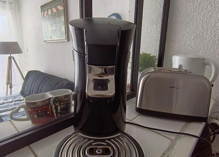 En Front De Proche Des Commerces